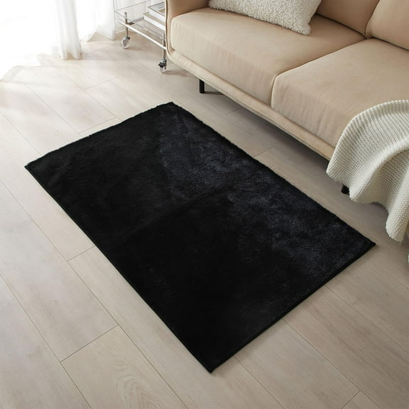 Nanshing Mayen Faux Fur Accent Rug, Black, 30" x 46"