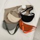 thumbnail image 2 of Bolso bandolera de nailon para mujer, estilo nuevo 2025, estilo dumplings, ligero, pequeño, tipo bandolera, de lona, sencillo y de un solo hombro., 2 of 4