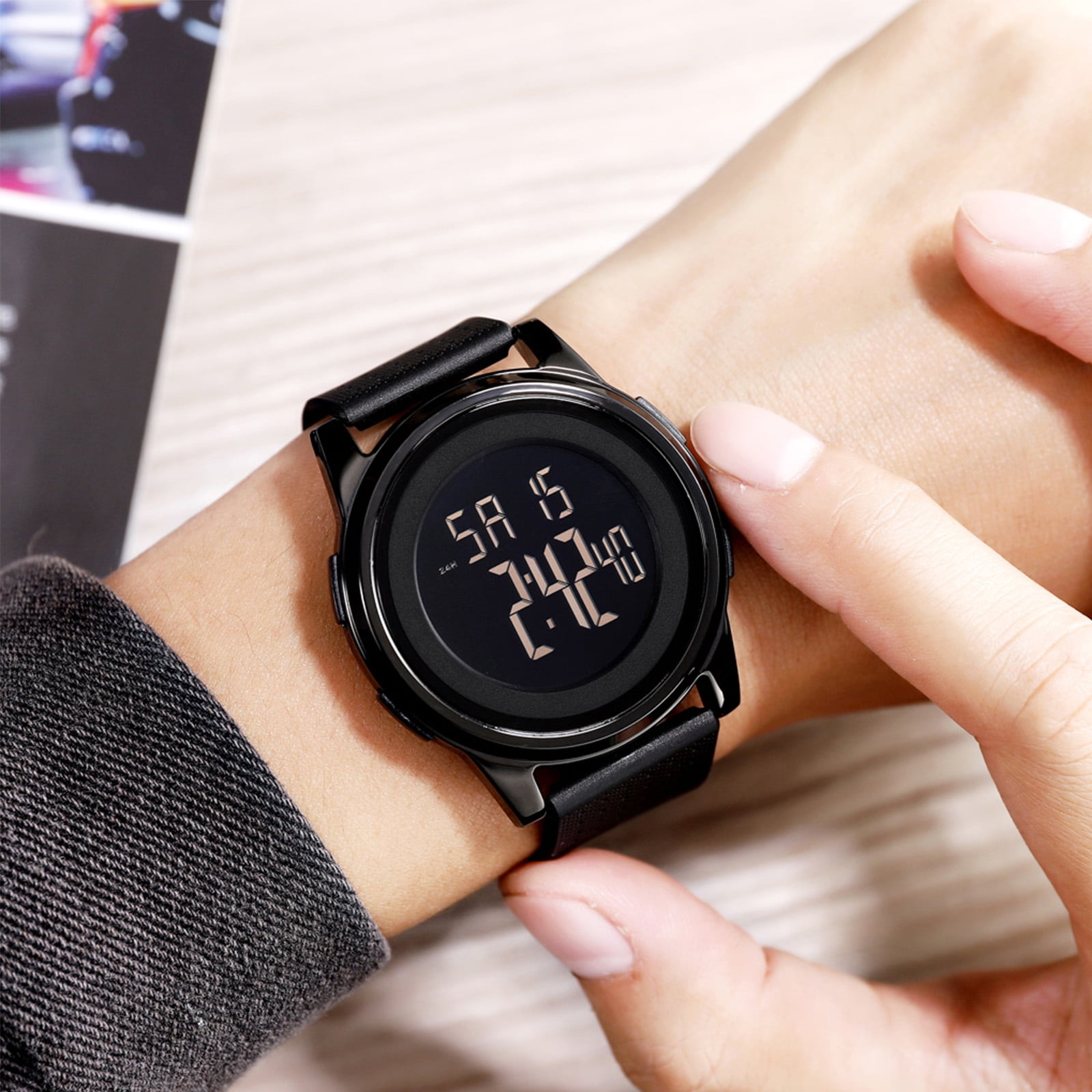 SKMEI Mens Watch Ultra-Thin Digital Sports Watch Waterproof Stainless Steel Fashion Wrist Watch for Men Women