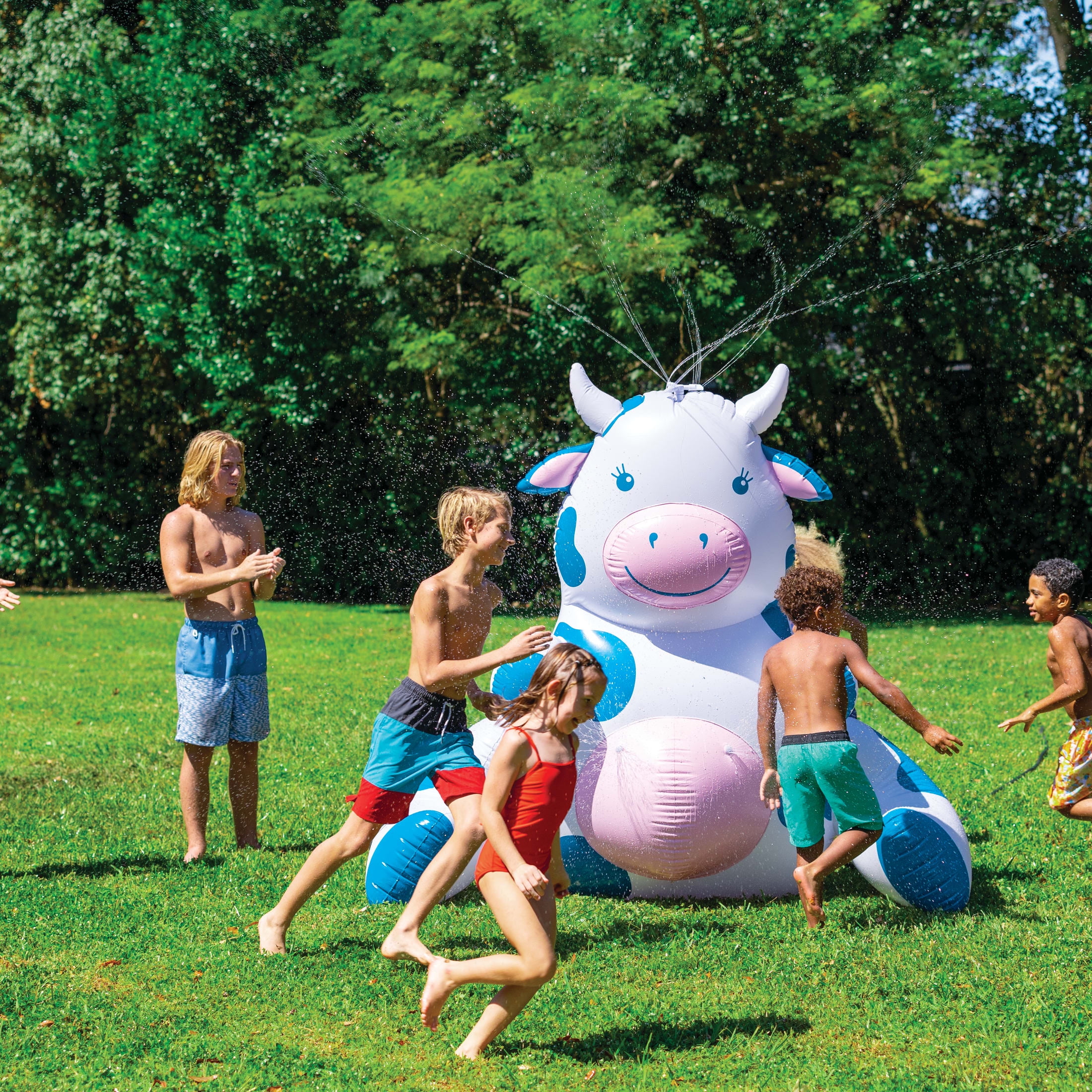 BigMouth Giant Sitting Cow Lawn Sprinkler with 360-Degree Spray