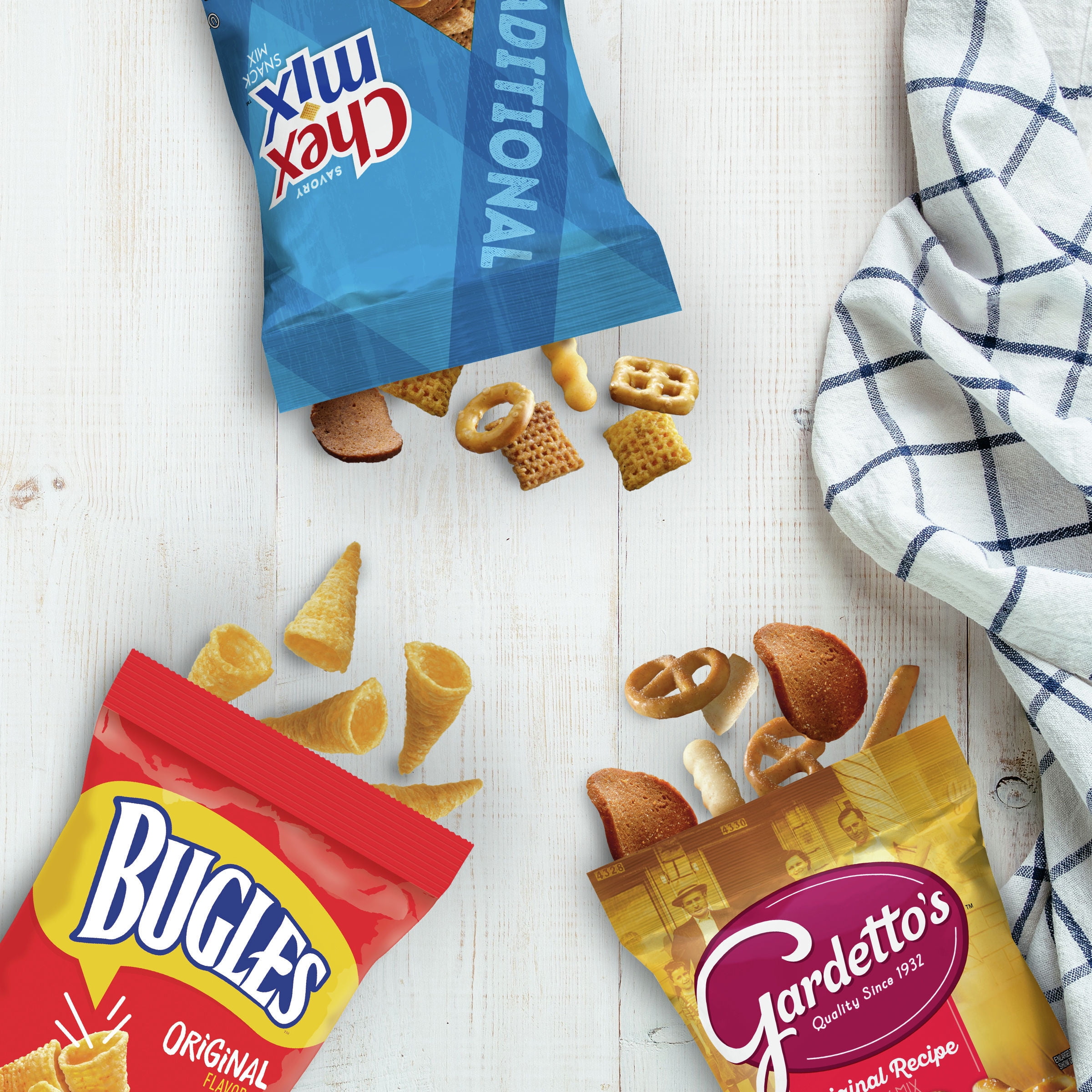 Bugles Chex Mix Gardetto's Family Favorites Variety Pack, Snack Bags, 40 ct