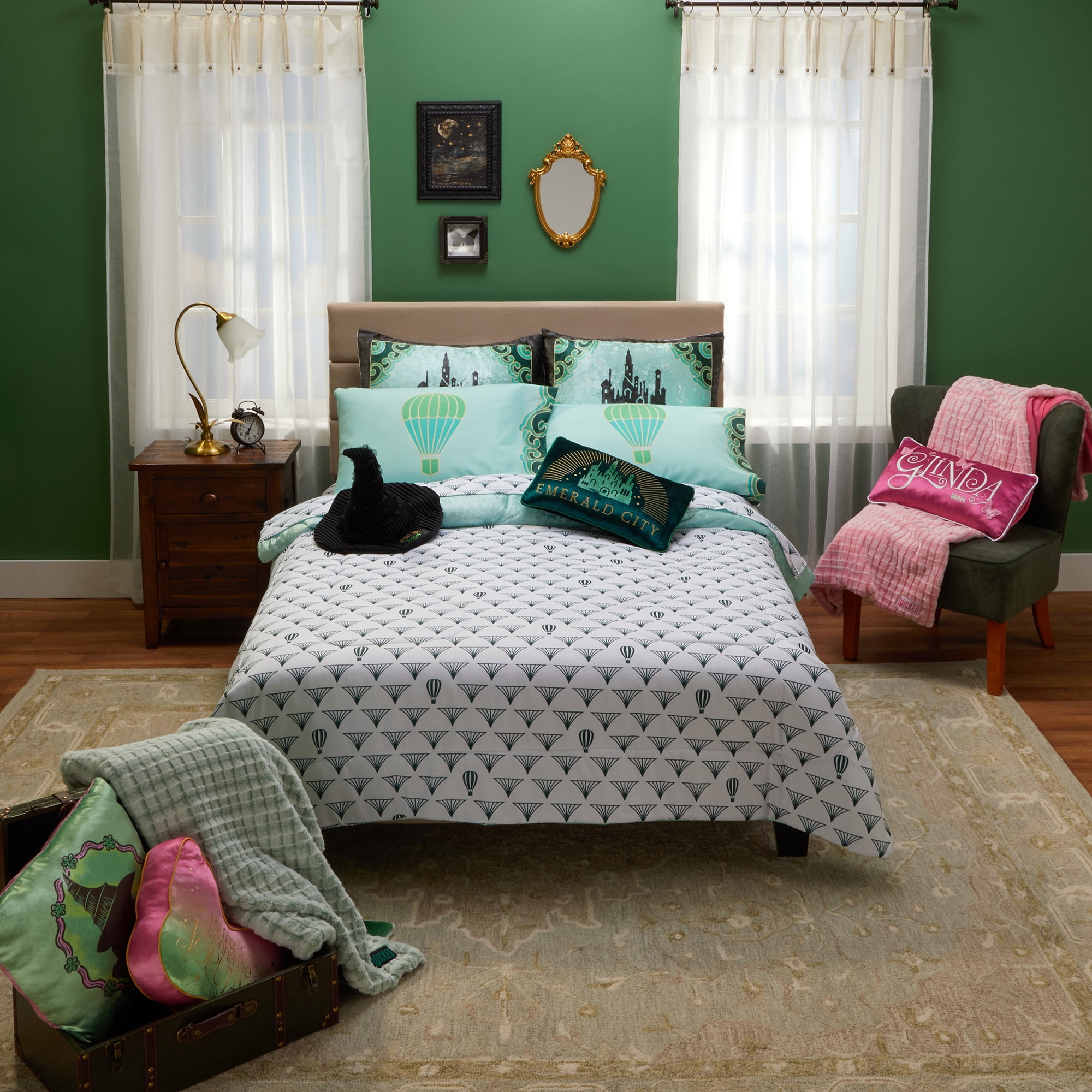 Wicked Velvet Full Bed in a Bag, Comforter Sheet Set Sham and Tote