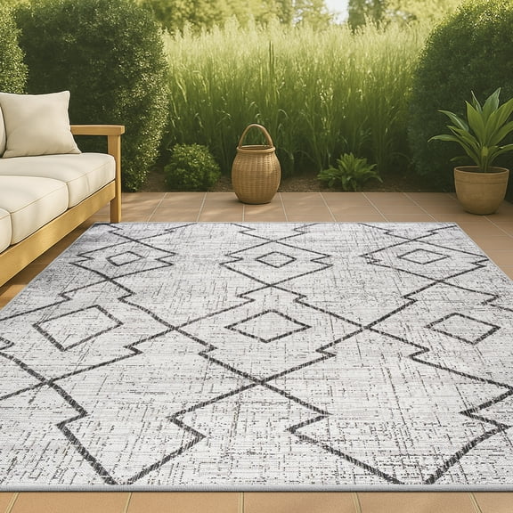 JONATHAN Y SANTA MONICA 4 x 6 Area Rug, Carwa Tribal Diamond Trellis - Ivory/Black, SMB128D-4