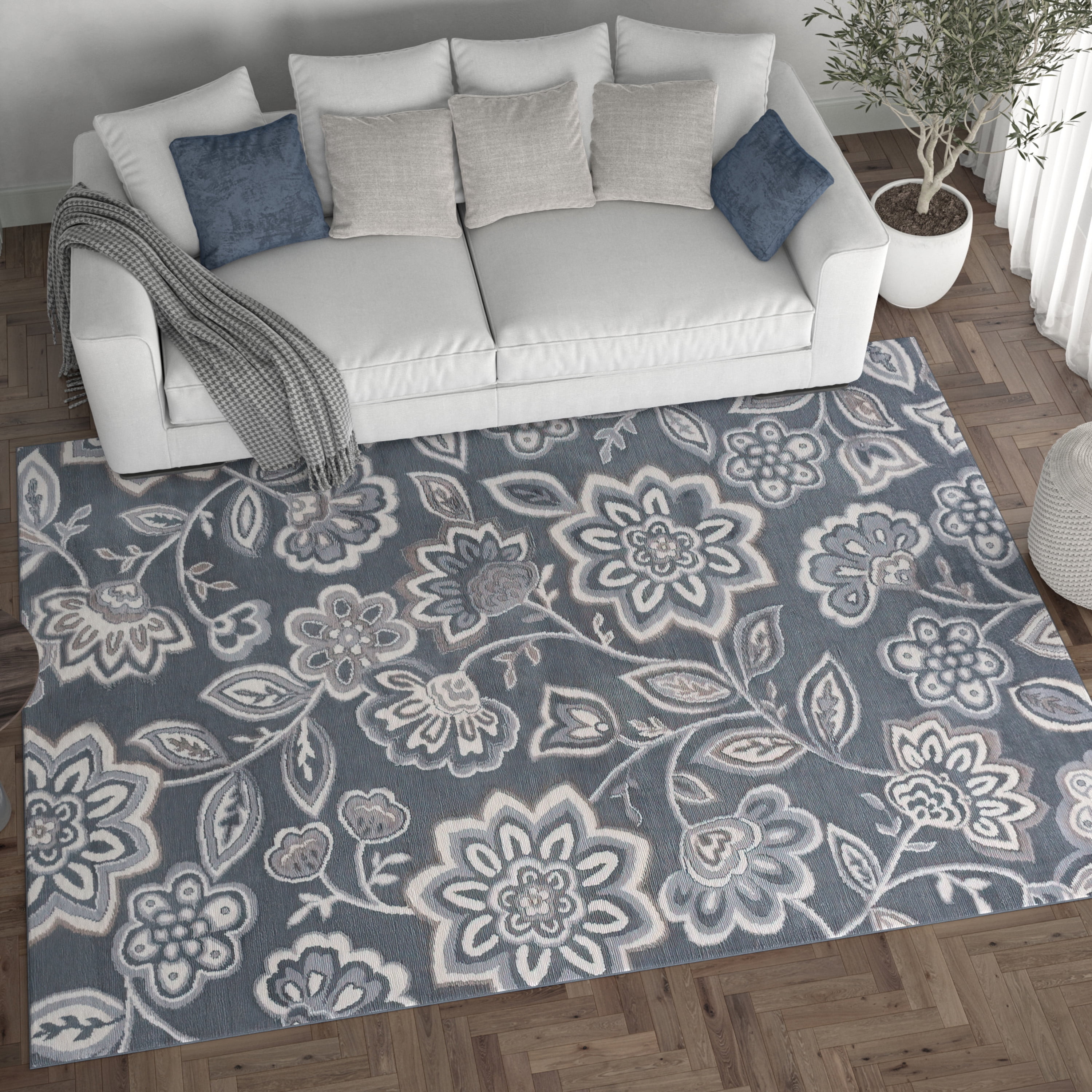 Madison Transitional 5' x 7' Gray and Cream Polypropylene Indoor Area Rug