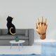 thumbnail image 2 of Figura de escritorio,Estatua de gato,linda estantería,escritorio,decoración del hogar,Figura decorativa creativa para la oficina y el hogar.,Escultura de mano,Escultura de mano,manos, 2 of 8