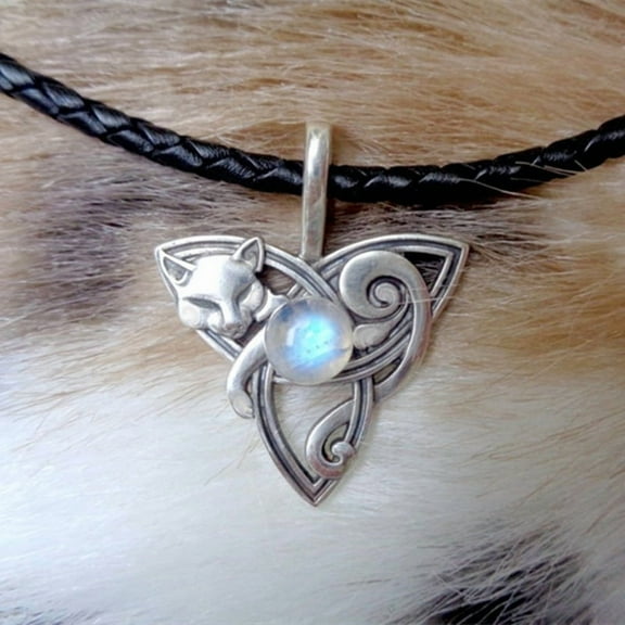 Vintage Fox Inlaid White Gem Pendant Necklace