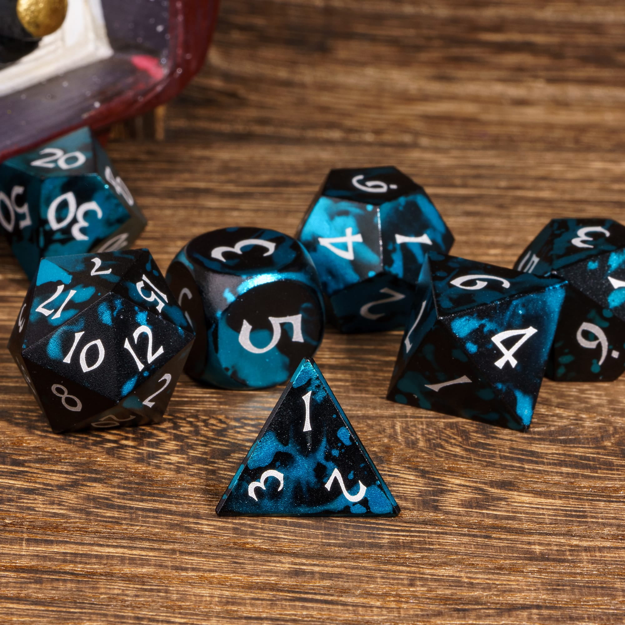 Cusdie 7-Die DND Dice Set - Premium Aluminum Metal Dice Polyhedral D&D Dice Set for Dungeons and Dragons TTRPG Role Playing Games