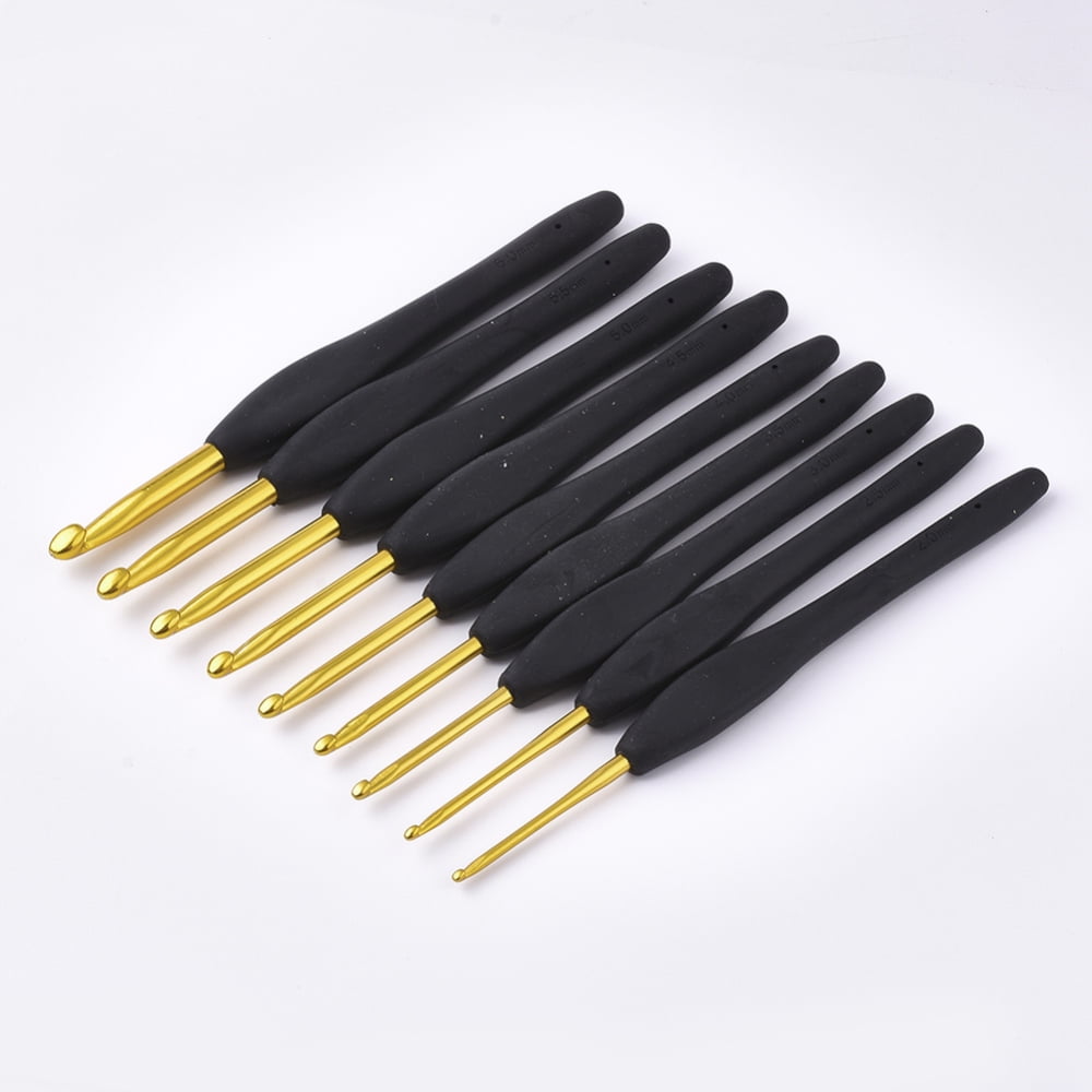 5sets Aluminum Crochet Hooks with TPR Handle Black 140~155x12~14x8~10mm Pin: 2.0mm/2.5mm/3mm/3.5mm/4mm/4.5mm/5mm/5.5mm/6mm 9pcs/set Black