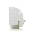 thumbnail image 2 of Difusor ScentPlug Yankee Candle con patrón orgánico, 2 of 9