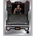 thumbnail image 2 of Tarjeta coleccionable Panini Prizm 2023-24 Victor Wembanyama #136 NBA, 2 of 2