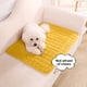 thumbnail image 5 of Colchoneta lavable de pana para mascotas | Colchoneta cálida para perros y gatos | 50 x 40 cm | Colchoneta amarilla de una pieza, 5 of 6