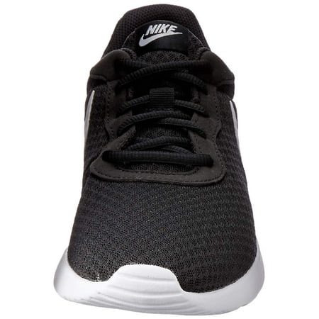 nike men's tanjun stores