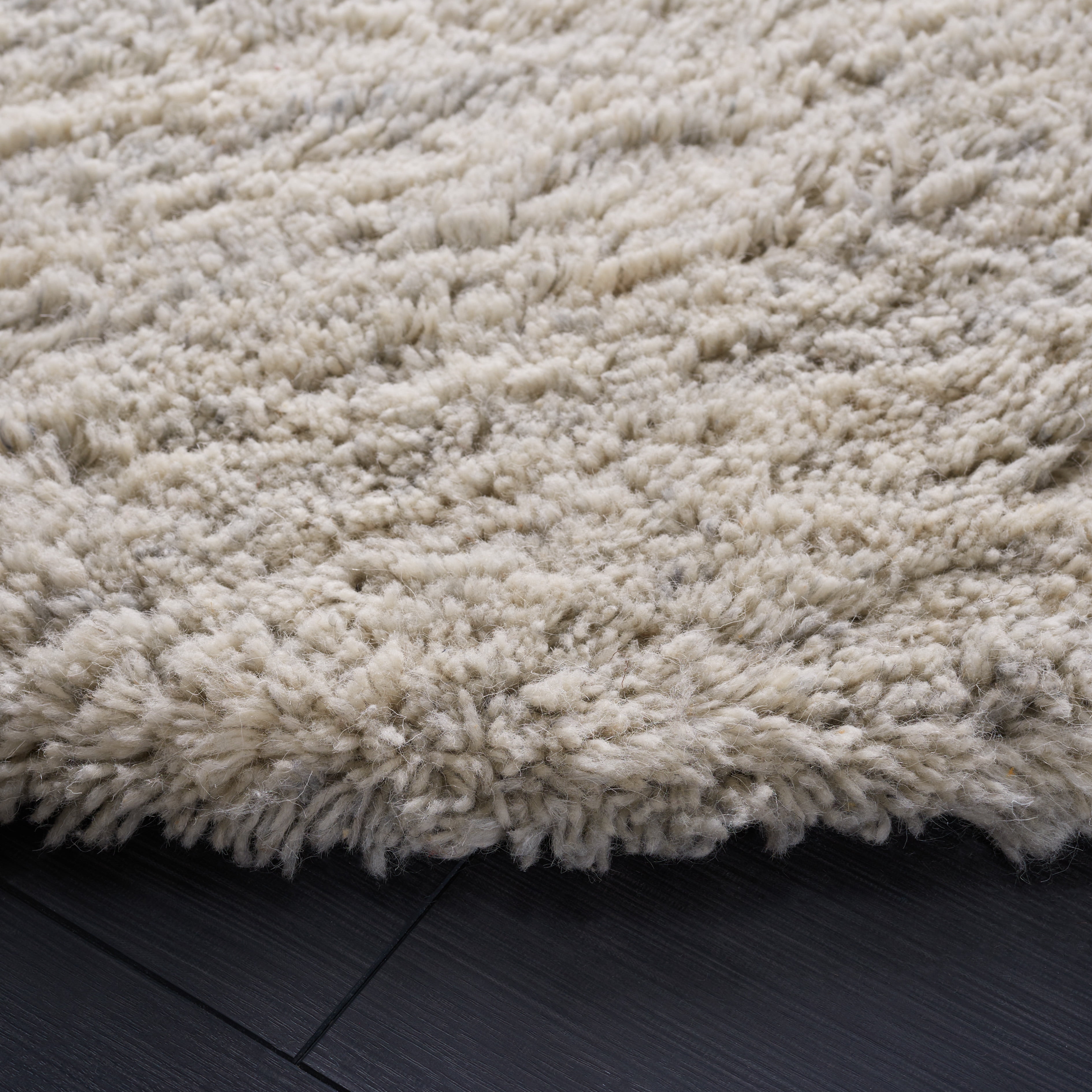 SAFAVIEH Casablanca Keane Solid Area Rug, Silver/Ivory, 6' x 6' Round