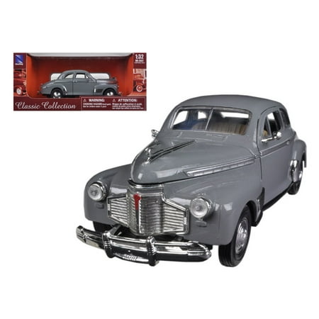 1941 Chevy Special Deluxe 5-Passenger Coupe Grey 1/32 Diecast Model Car by New