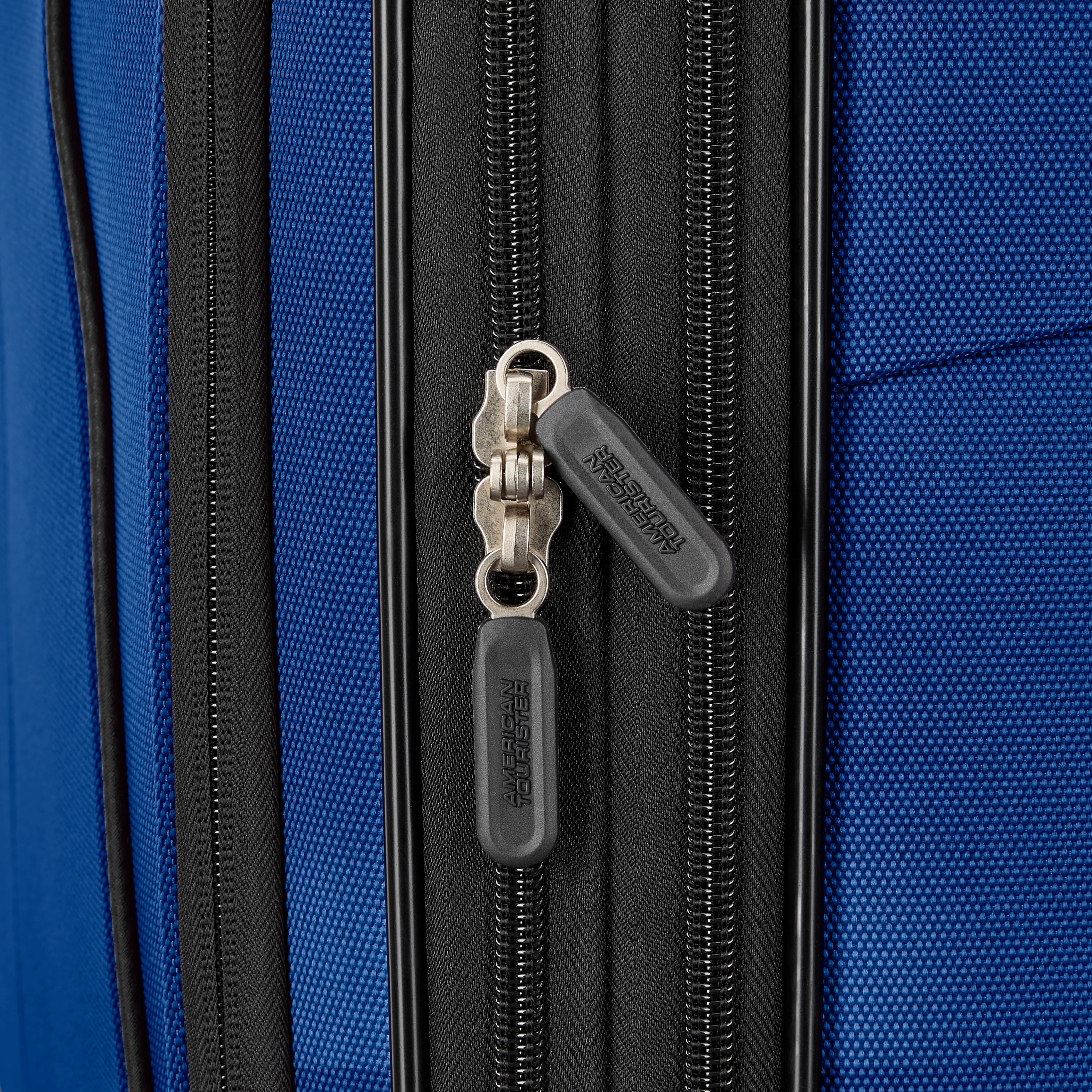 American Tourister 4 Kix 3.0 Softside Medium Checked Spinner