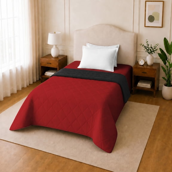 Loomsnest Diamond Quilted Twin Comforter, All Season, Soft, Lightweight, Reversible Down Alternative Duvet Insert (Red & Black)