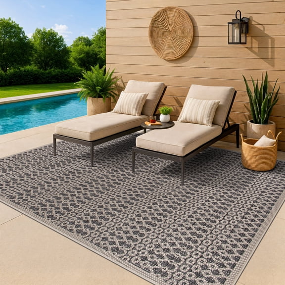 World Rug Gallery Contemporary Trellis Indoor/Outdoor Area Rug - Cream 5' x 7'