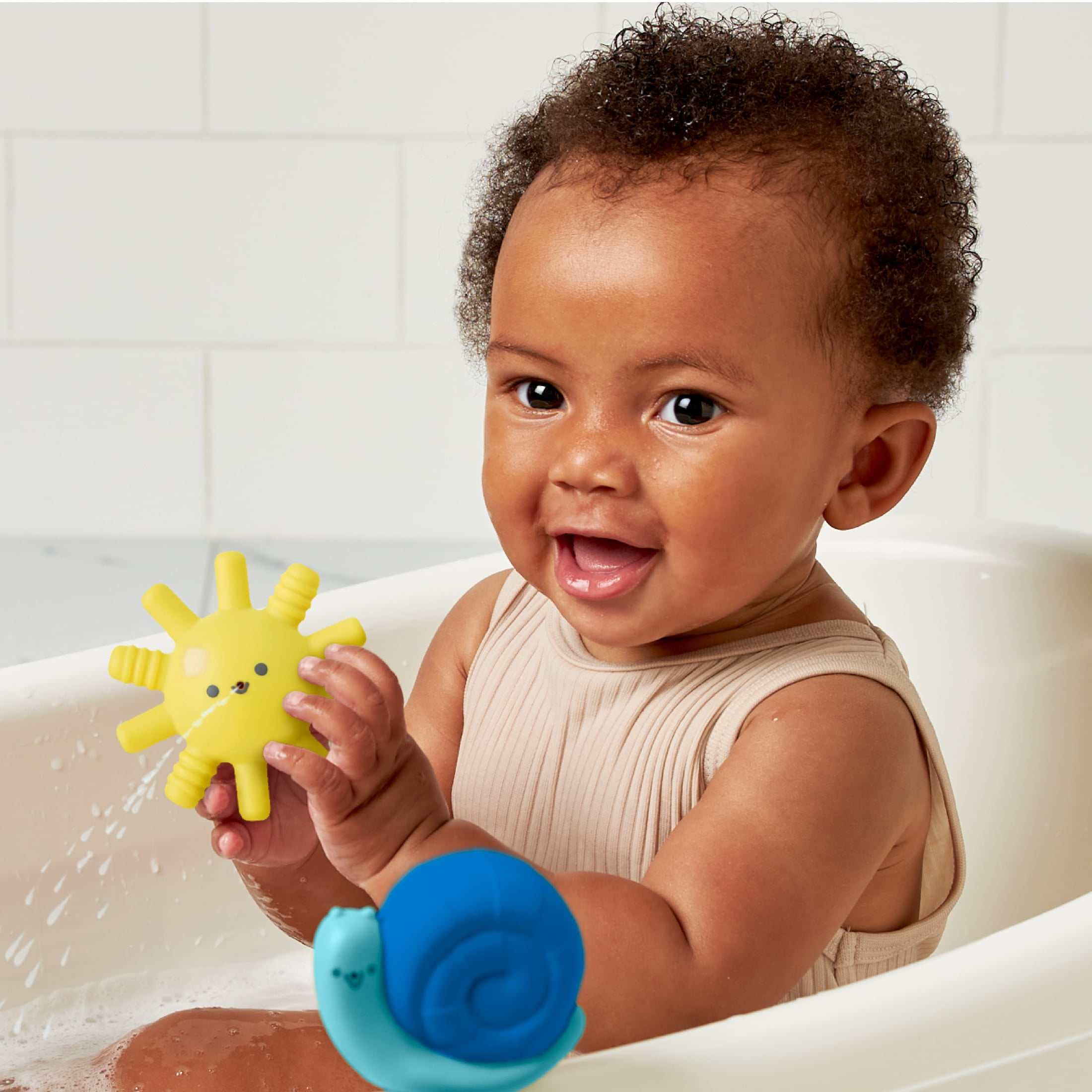 Itzy Ritzy Itzy Splash Gift Set™ 10 piece sensory shapes, squirters and duckies