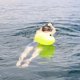thumbnail image 3 of Boya de seguridad de burbujas de natación con cinturón ajustable para nadadores de aguas abiertas Ormromra, 3 of 5