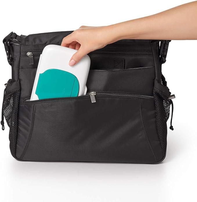 OXO Tot - On-the-Go Wipes Dispenser - Travel Wipes Case Reusable Refillable Wet Wipe - Bag Travel Wipes Dispenser for Baby Toddler for Diapering - Teal