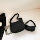 thumbnail image 3 of Conjunto de bolsos de 2 piezas para mujer, bolso de hombro acolchado informal, bolso de compras de invierno (negro), 3 of 8
