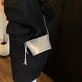 thumbnail image 4 of Bolso bandolera portátil de alta calidad con estampado de lichi para mujer, nuevo estilo 2025, moderno y versátil., 4 of 5