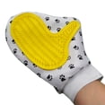 thumbnail image 3 of Guante de Mascota Grooming Mate Masaje Suave para Perros y Gatos 3372, 3 of 4