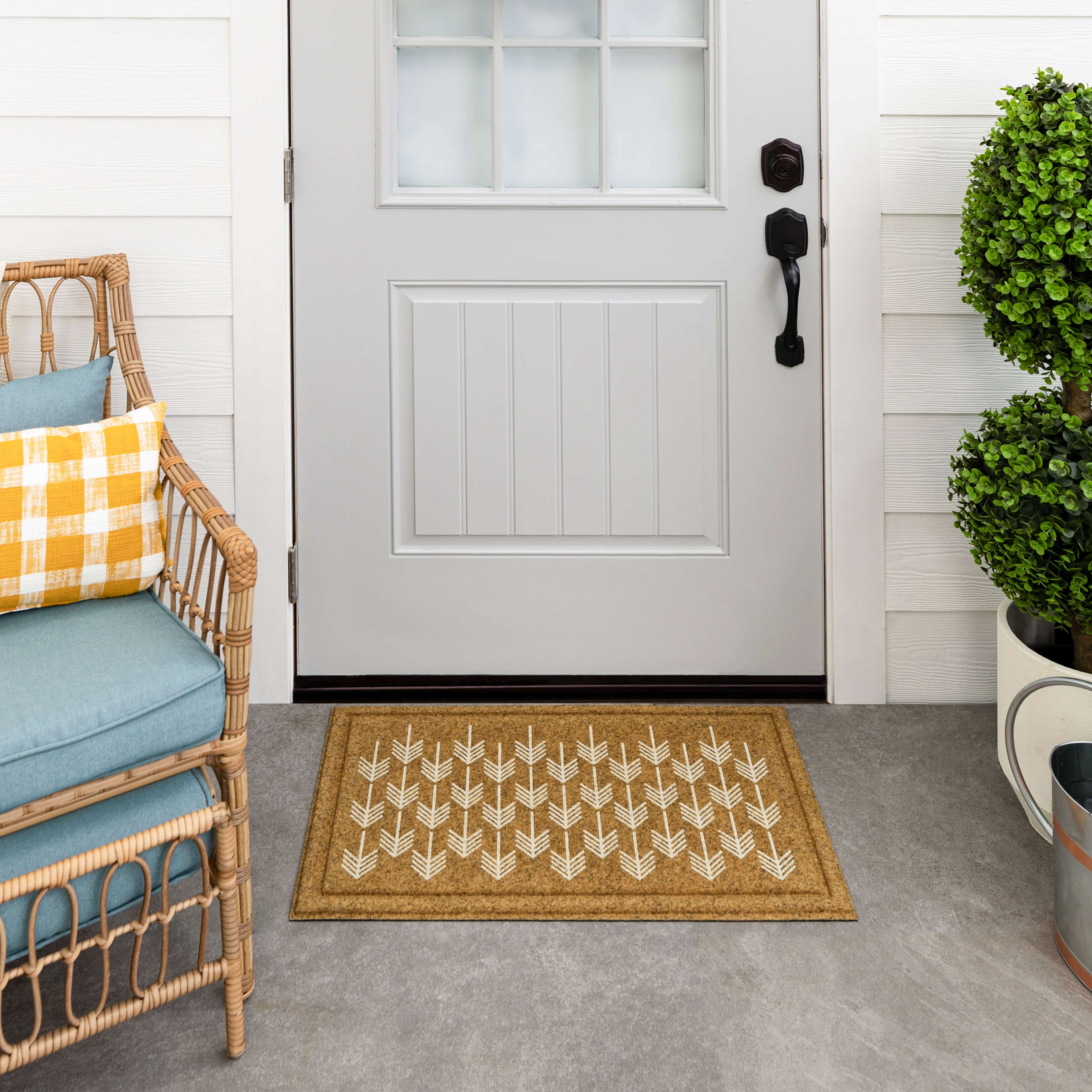 Mohawk Home Playful Arrows Outdoor Polyester Door Mat, Natural, 1' 6" X 2' 6"