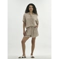 thumbnail image 2 of No Boundaries Woven Button Front Top and Shorts Set, 2-Piece, Women's, 2 of 5