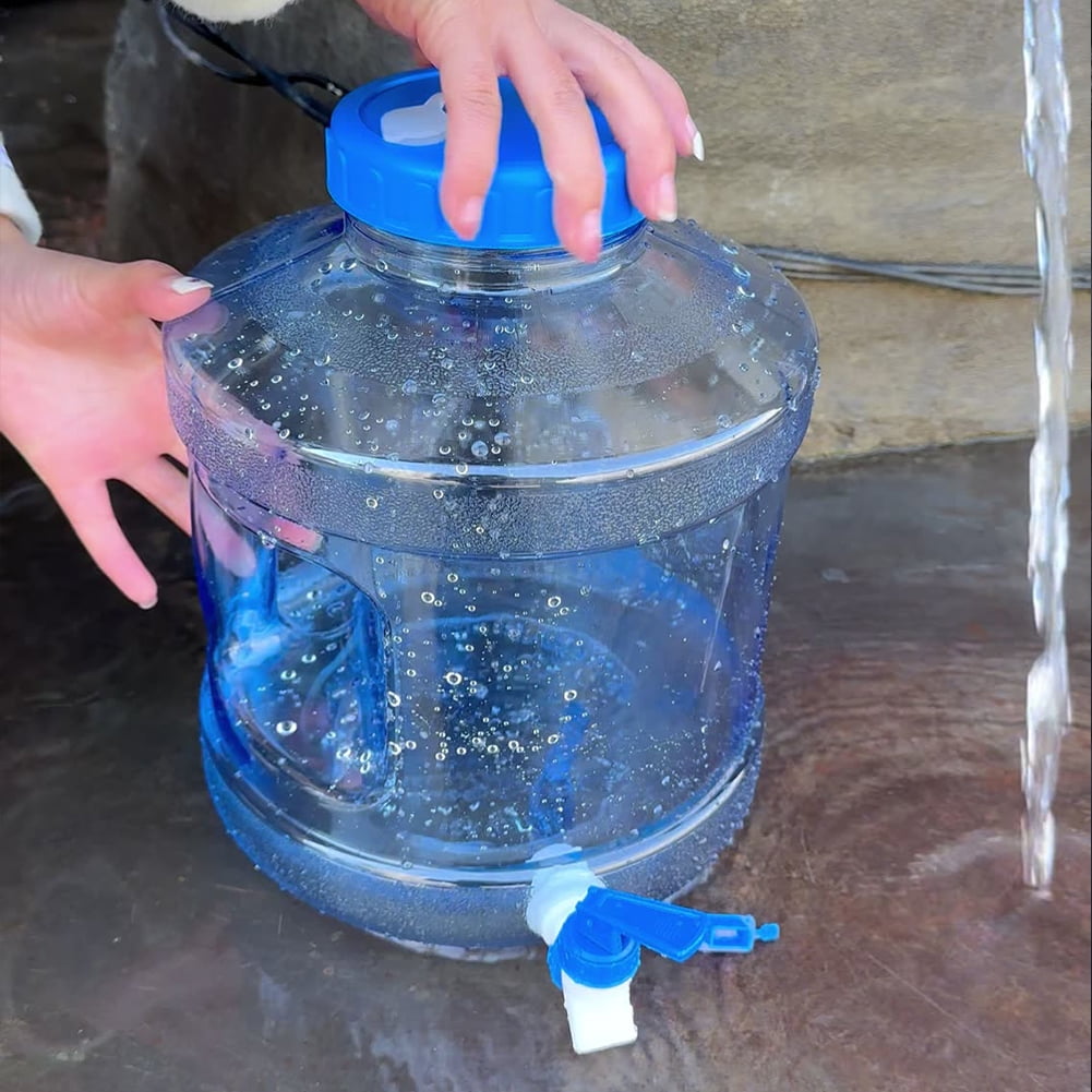 2 Gallon Water Containers with Spigot, BPA Free Water Jug, Water Tank, Multifunction Water Storage Containers for Camping Outdoor Hiking,Emergency Stroage