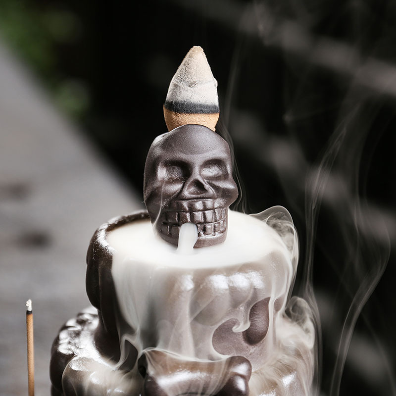 Cake Skull Backflow Incense Burner Skull Cake Incense Stick Holder Flow Censer Skull Cake Incense Stick Organizer Flowing Waterfall Incense Burner for Home Office Decors