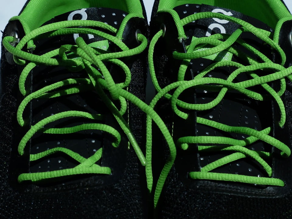 Running Shoes Green Sports Shoes Lacing 
