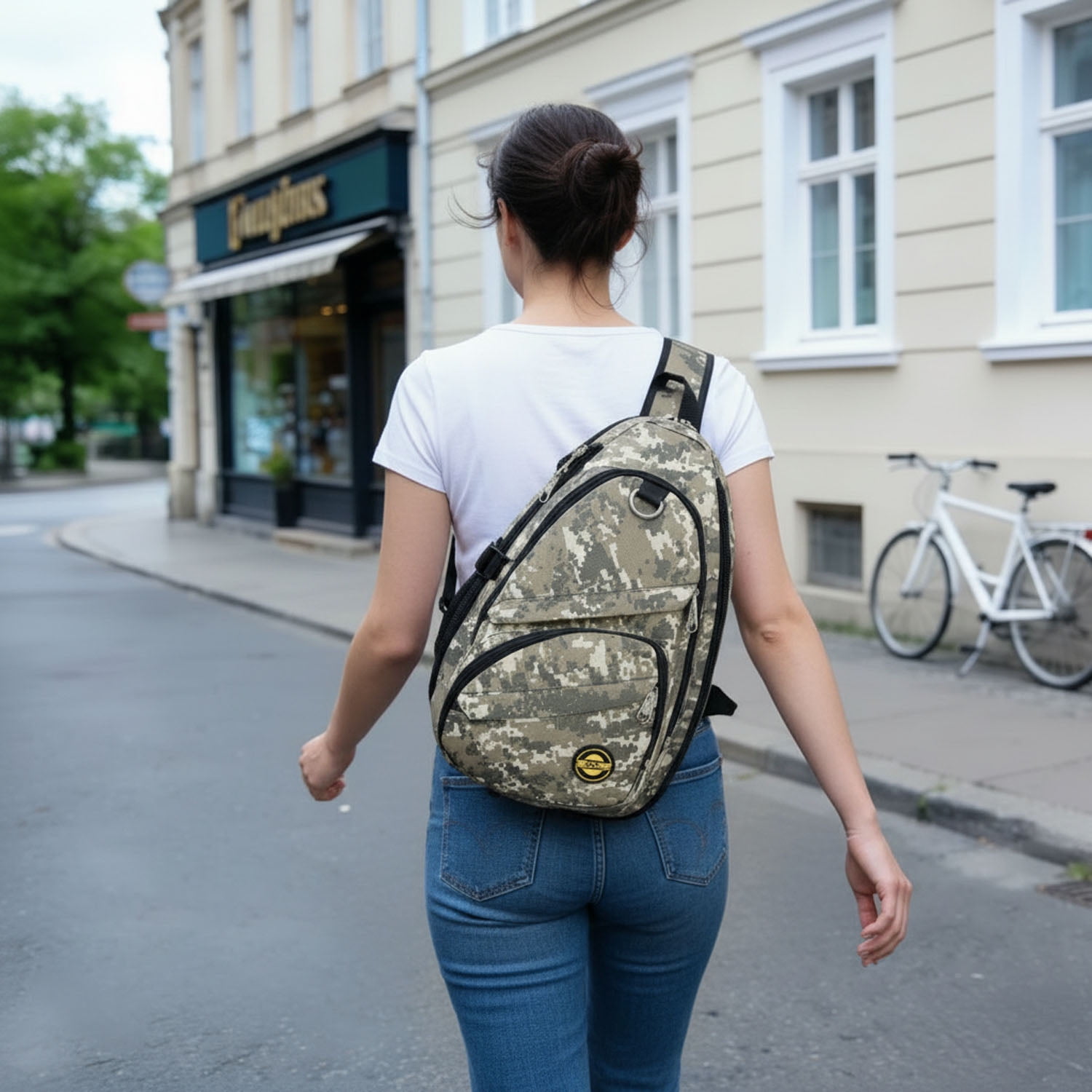 New York Xpress Camo Sling Bag Expandable 14–25L Daypack for Travel Hiking Cycling, Khaki,118