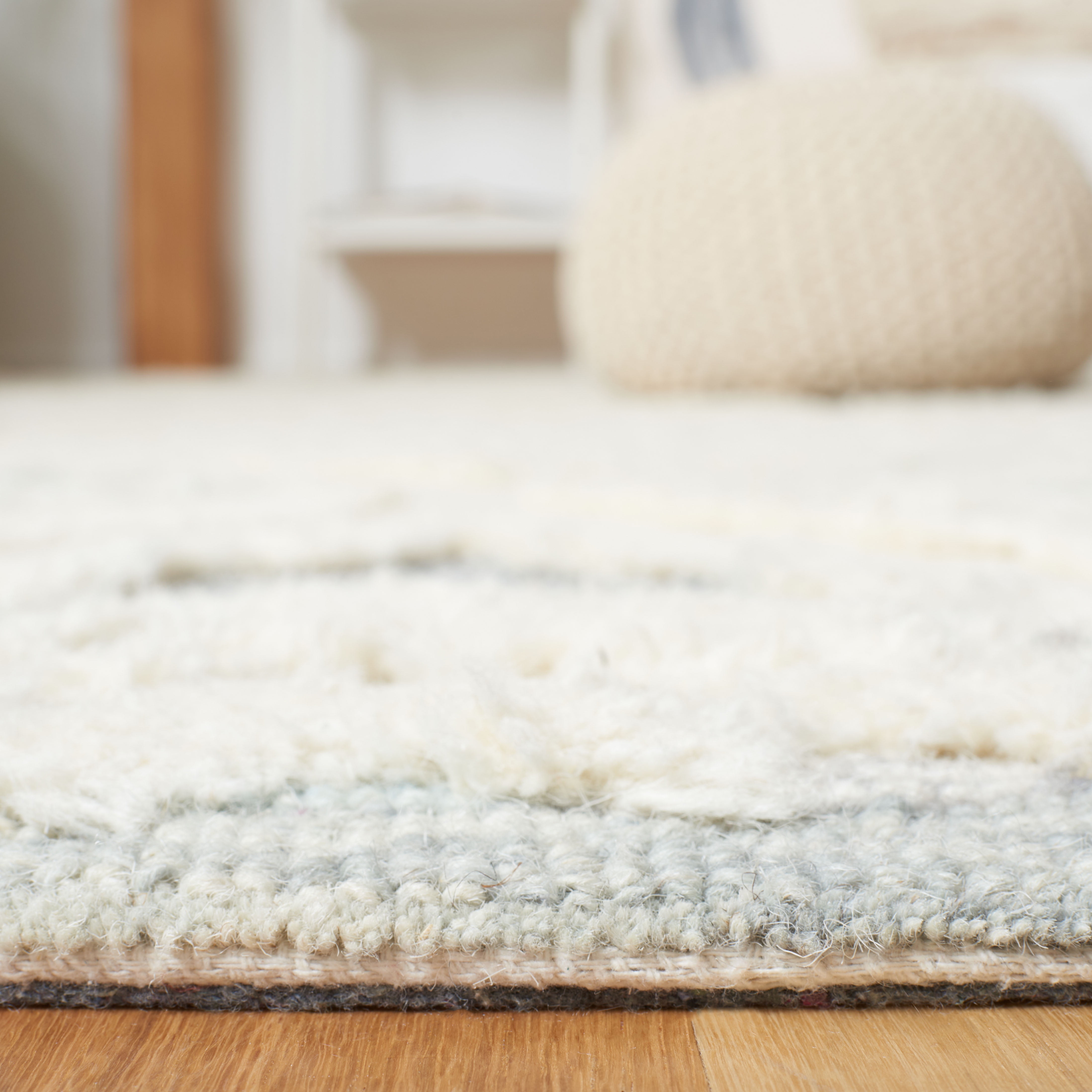 Safavieh Metro Deena Medallion Area Rug, Ivory/Light Blue, 8' x 10'