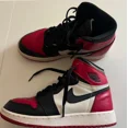 thumbnail image 2 of Jo r-dan 1 high Bred toe, Size 5, 2 of 5