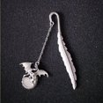 thumbnail image 2 of Marcadores de metal que brillan en la oscuridad, retro, pluma, dragón, gancho luminoso, hermosos y divertidos marcadores luminosos de aleación, únicos, geniales, para niñas, hombres, adultos, niños, regalo para amantes de los libros brillar Electrónica, 2 of 5