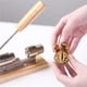 thumbnail image 2 of Matsuzay Cascanueces Sheller Grieta Almendra Pecan Avellana Avellana Tuerca Cocina Tuerca Sheller Clip Herramienta Abrazadera de ahorro de trabajo Alicate Decoración del hogar Matsuzay HA023688-00, 2 of 6