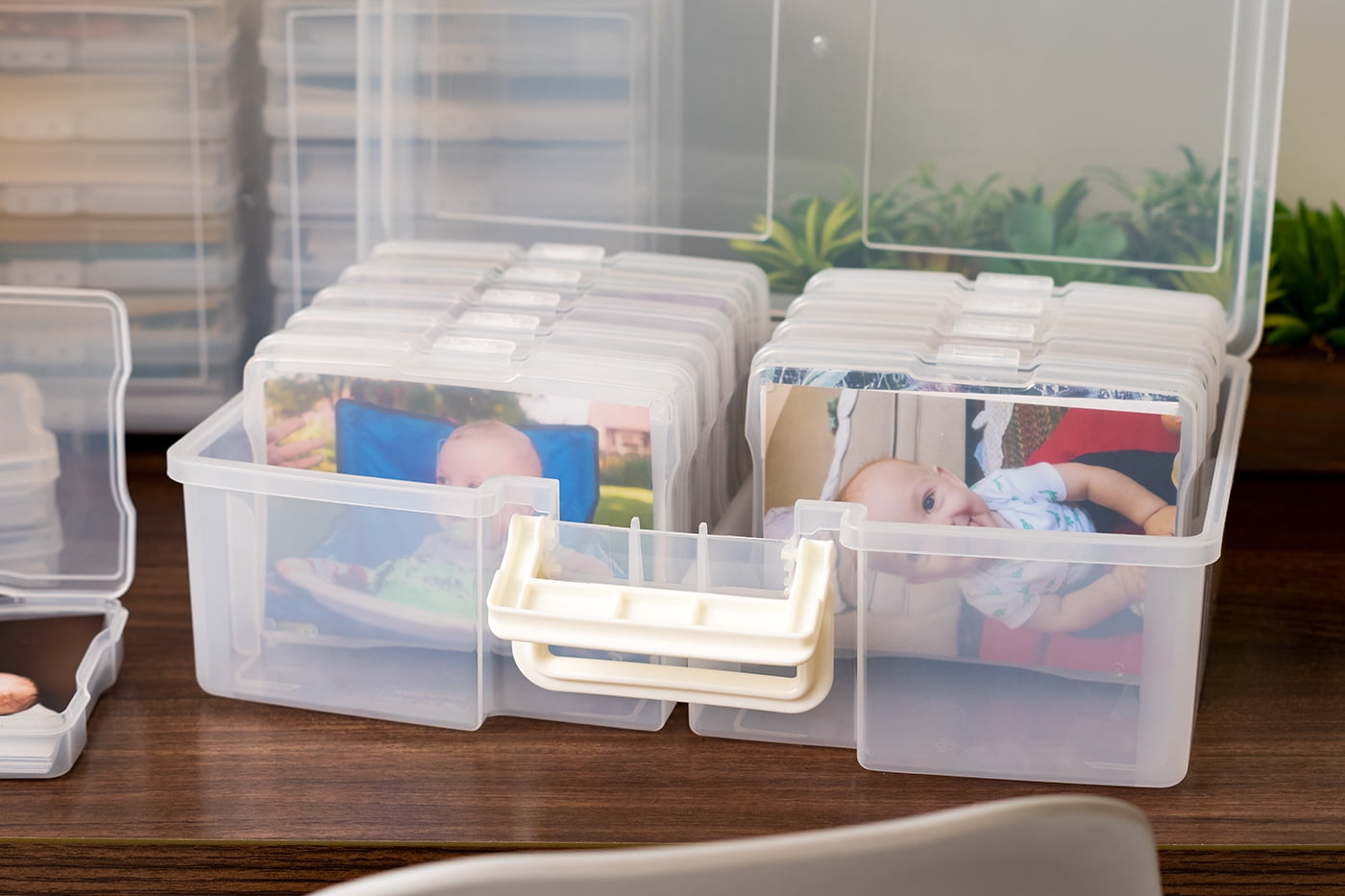 IRIS 4" x 6" Photo Card Craft Keeper Storage Boxes with Handle and 12 cases, Clear