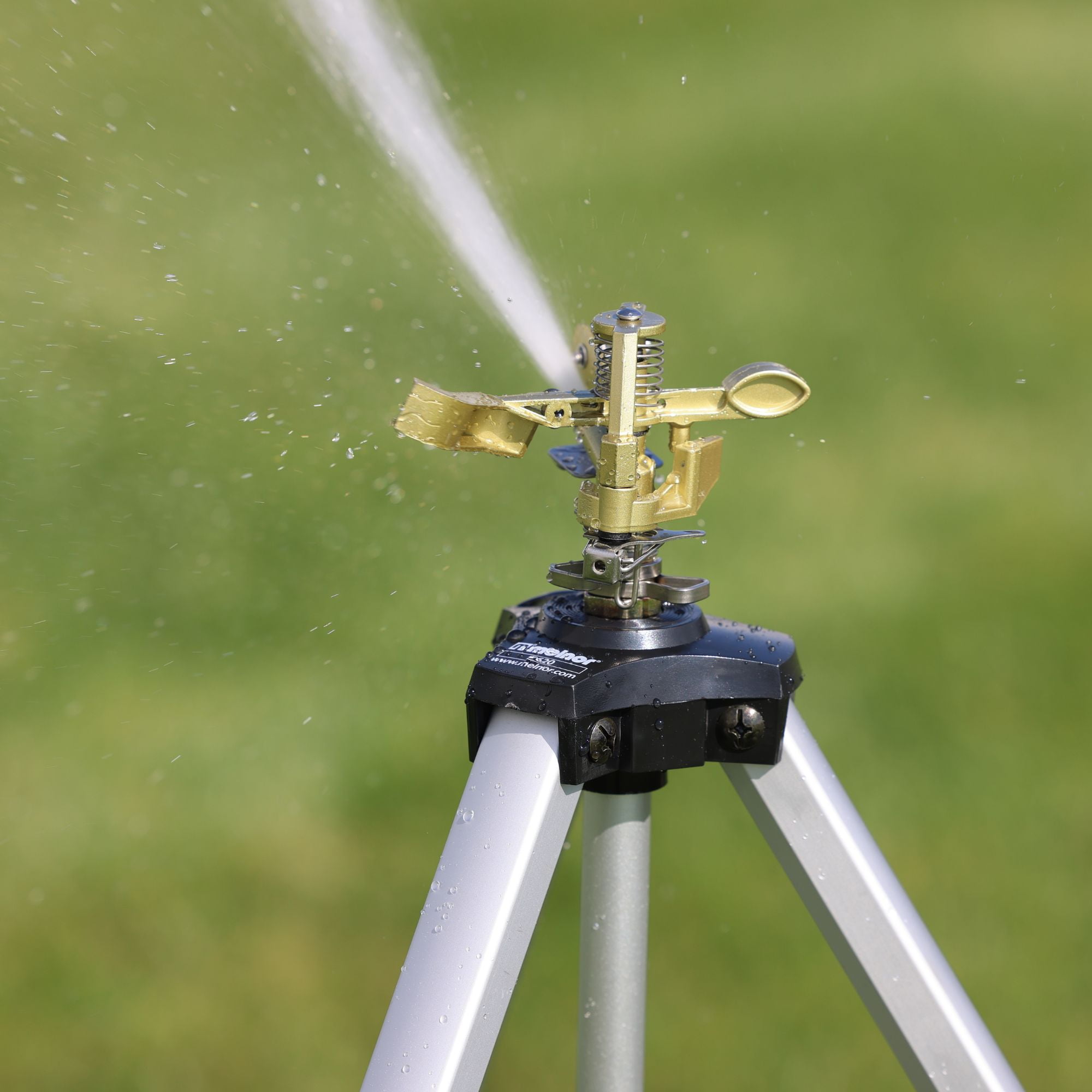 Melnor XT Tripod Metal Sprinkler