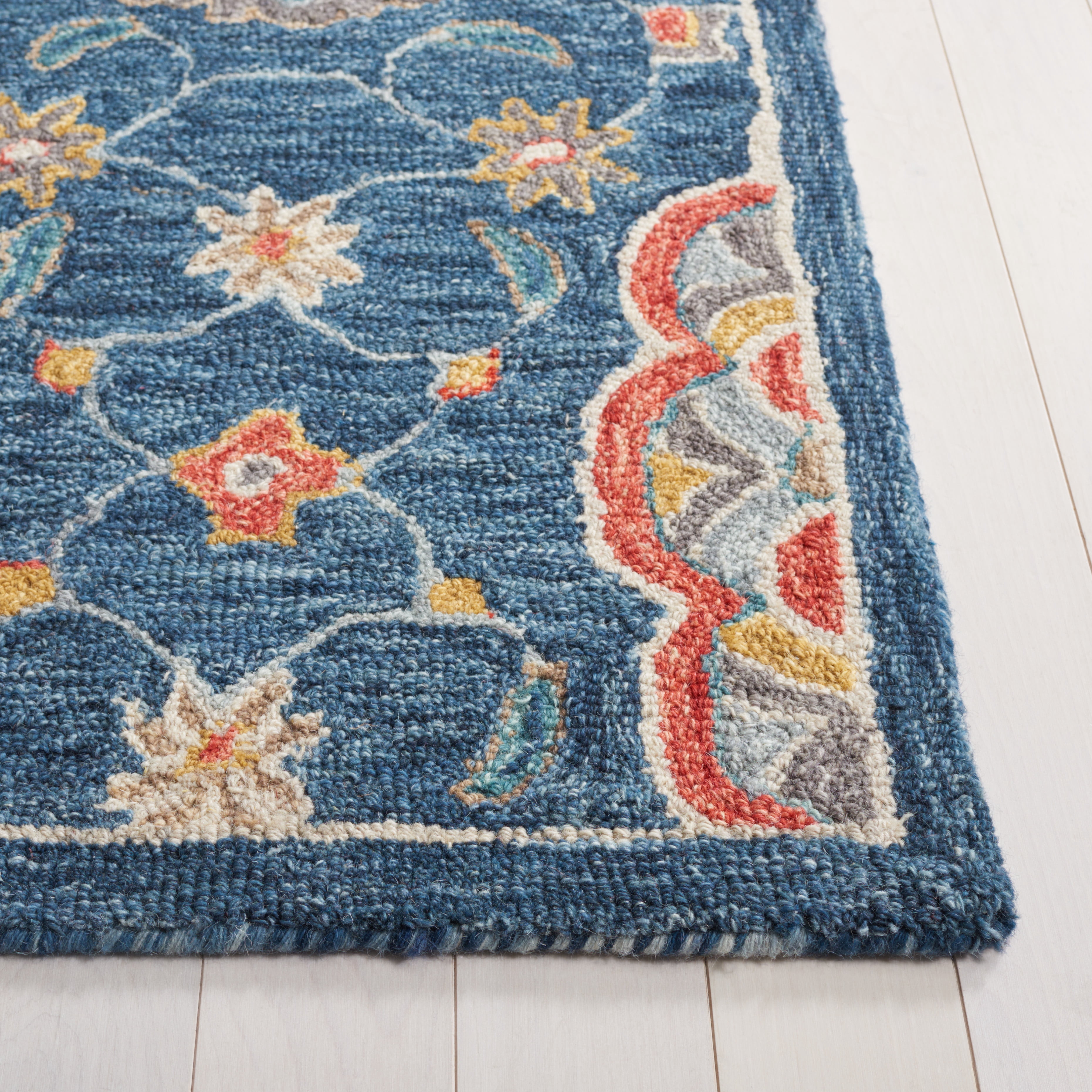 SAFAVIEH Blossom Tris Floral Area Rug, Blue/Red, 5' x 8'