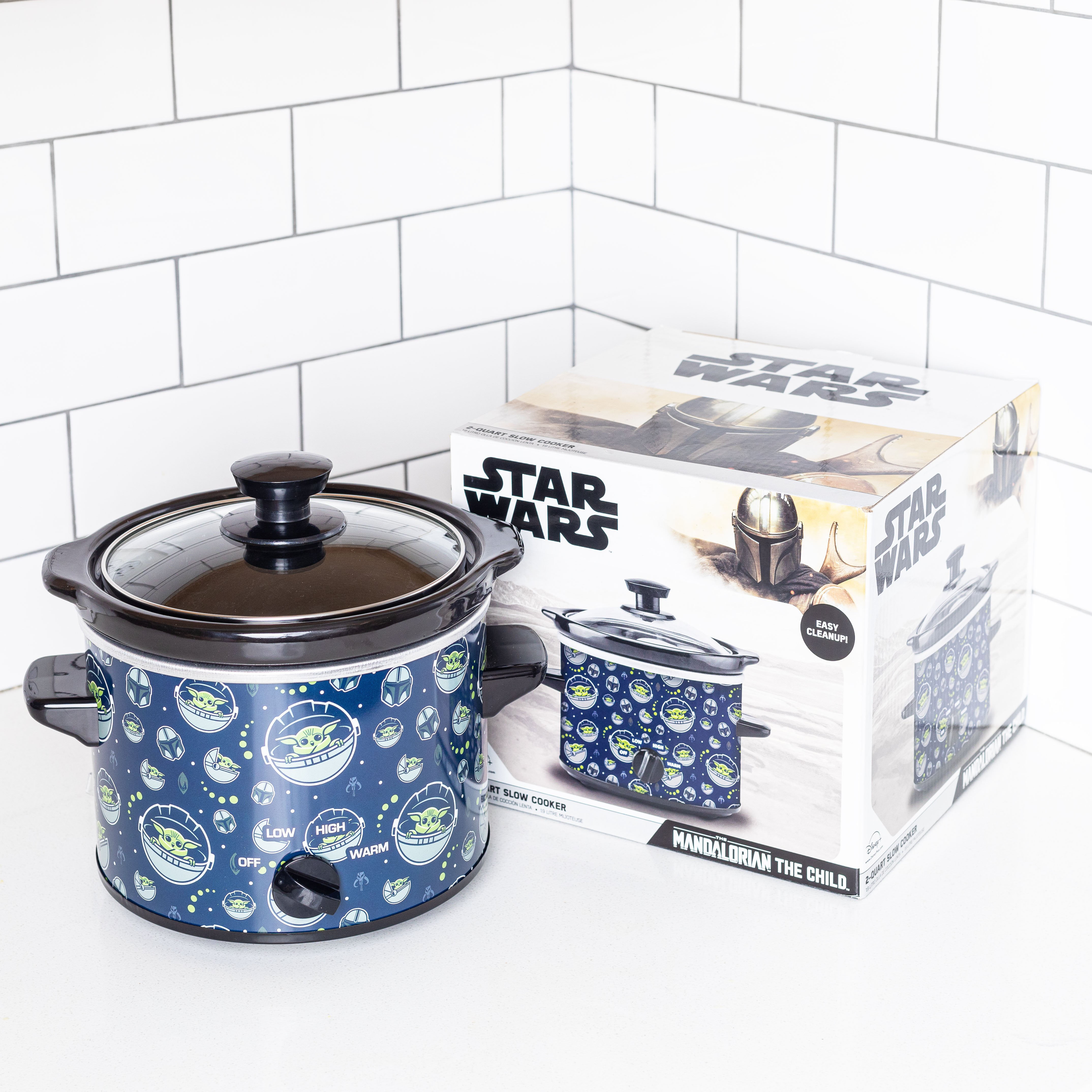 Star Wars 2 Quart Slow Cooker Crock Pot W/Removable Stoneware Disney