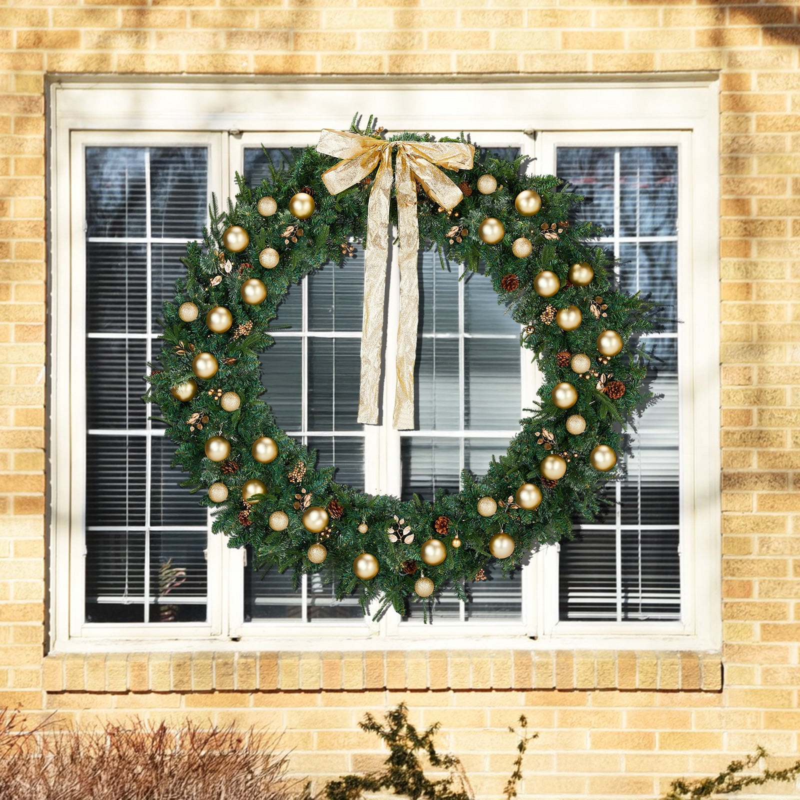 60in Lighted Artificial Christmas Wreath with Remote Control 8 Modes