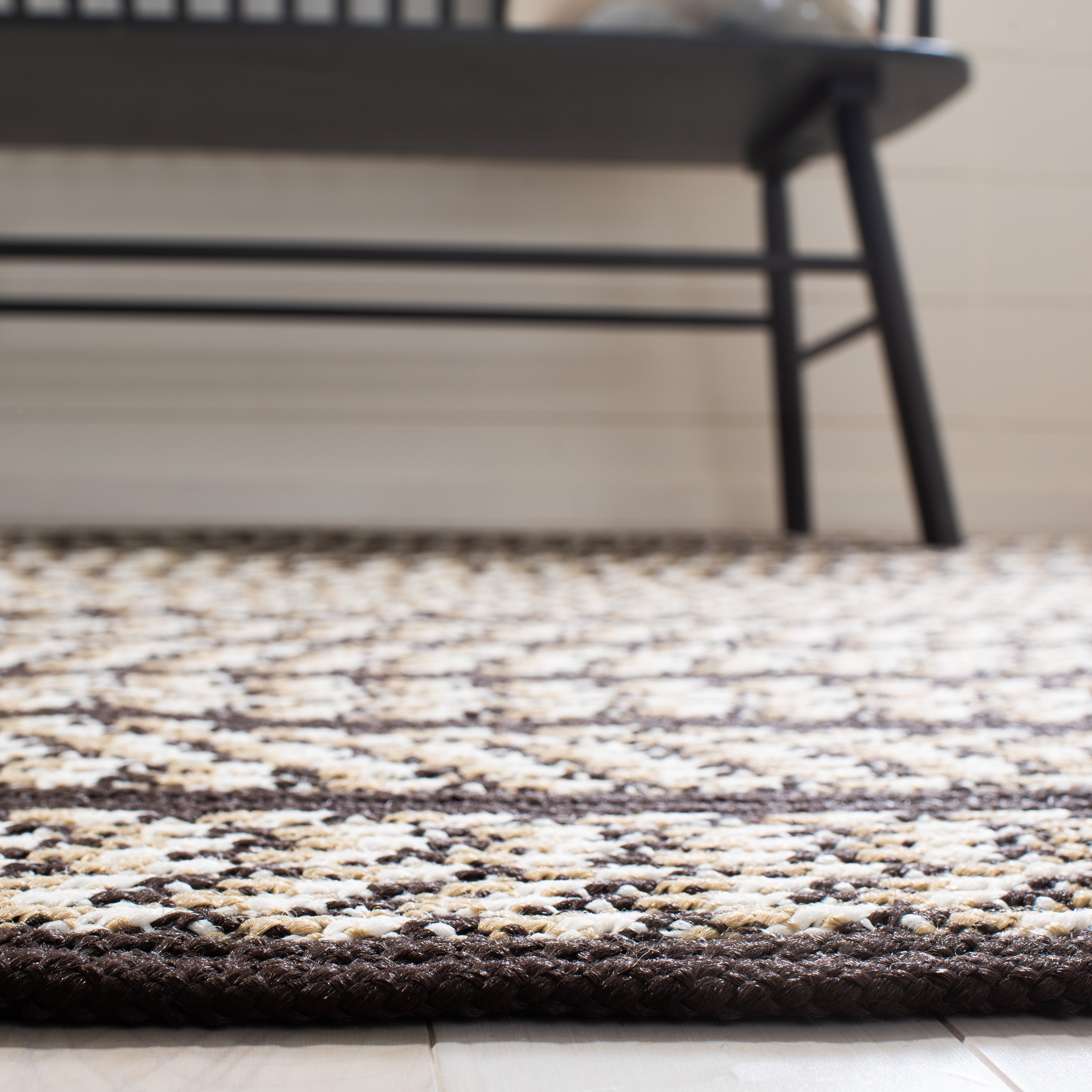 SAFAVIEH Braided Tanisha Bordered Reversible Area Rug, Ivory/Black, 8' x 10' Oval