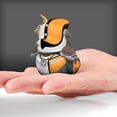 thumbnail image 2 of Figura de vinilo TUBBZ Mini Destiny Lord Shaxx Cosplaying Duck, 2 of 6