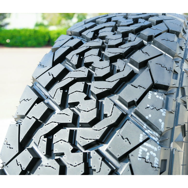 パンダーズ！！ 4 Tires Venom Power Terra Hunter X/T 265/70R17 115S XT Extreme