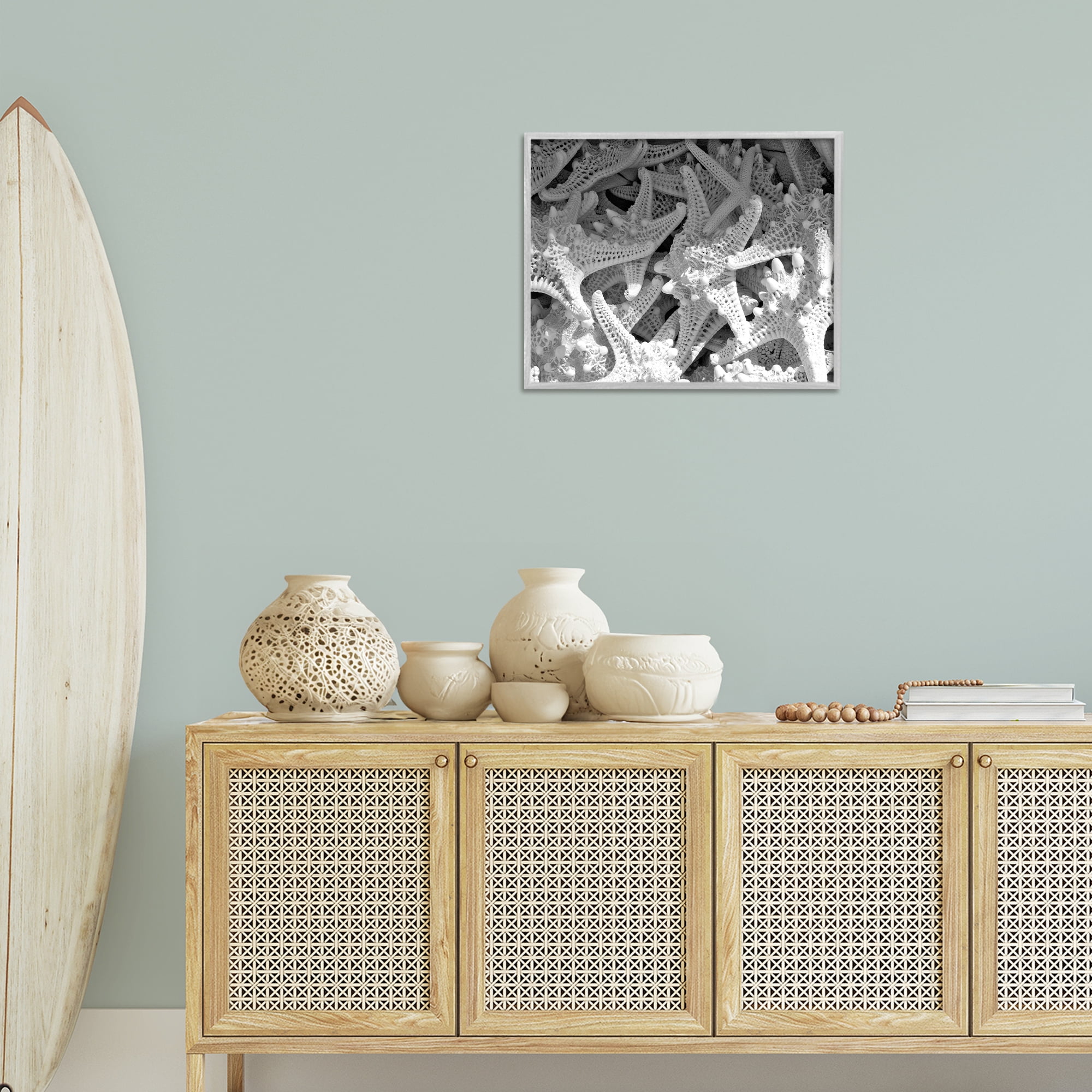 Stupell Industries Nautical Starfish Pile Coastal Photography Gray Framed Art Print Wall Art, 20 x 16