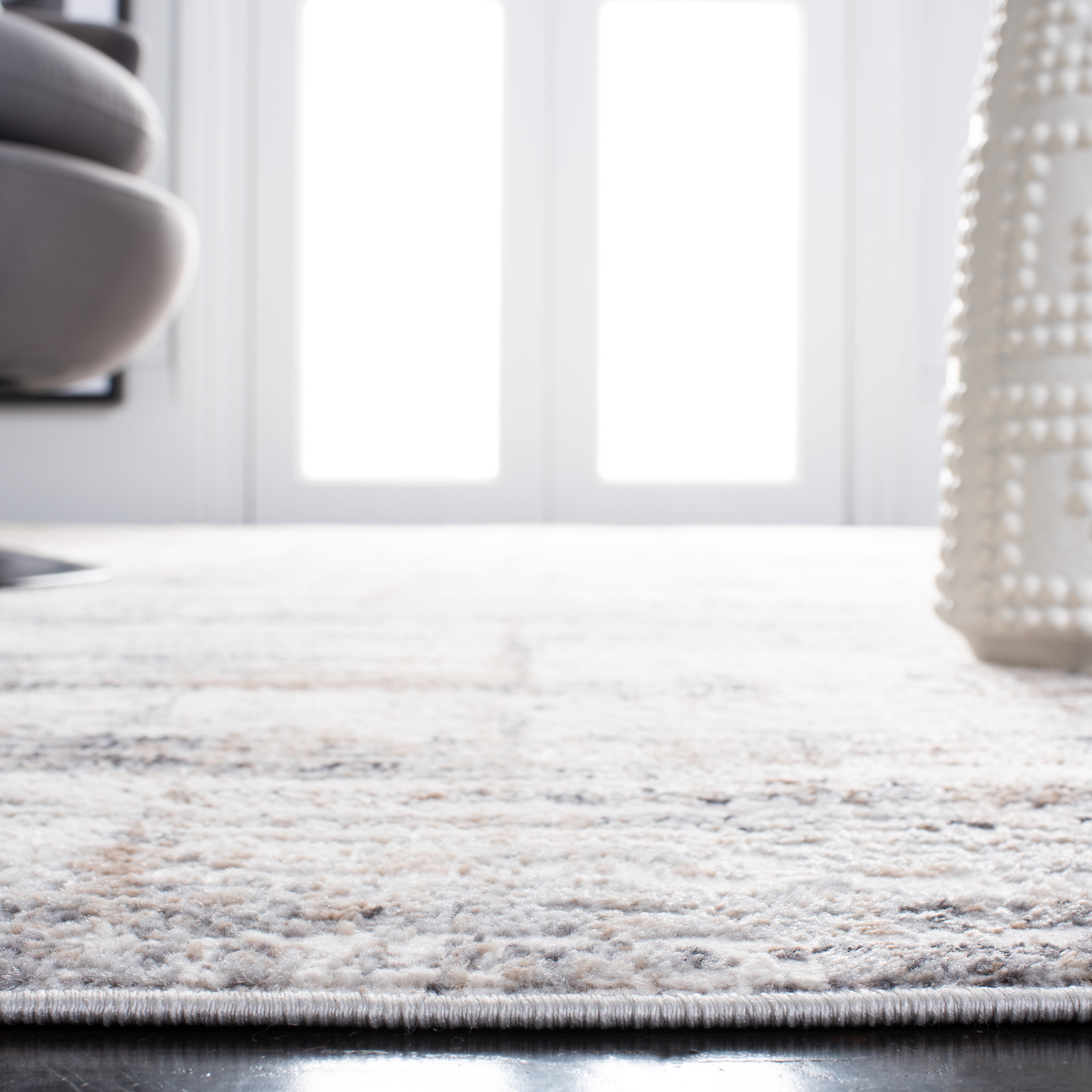 SAFAVIEH Amelia Doncho Abstract Runner Rug, Gray/Gold, 2'3" x 8'