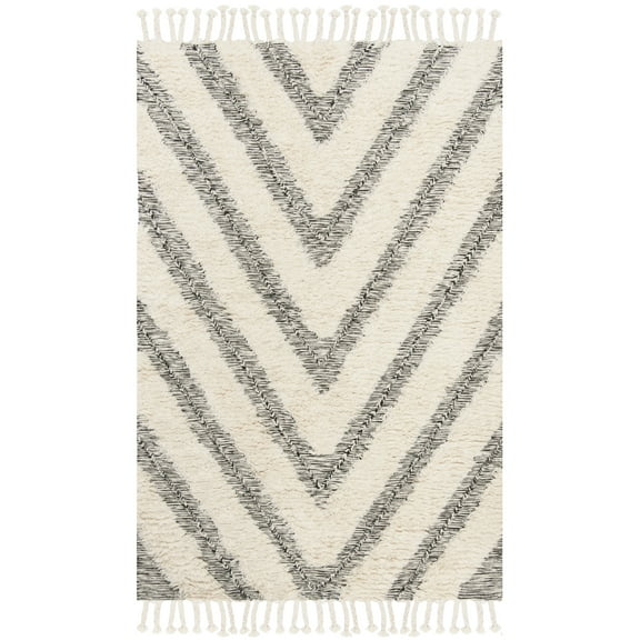 SAFAVIEH Kenya Isidore Geometric Area Rug, Black/Ivory, 5' x 8'