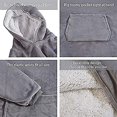 thumbnail image 2 of Manta De Sudadera Con Capucha De Gran Tamaño - Cálida Y Acogedora - Reversible Con Bolsillos Gris, 2 of 5