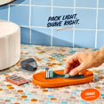 thumbnail image 3 of Set de Afeitado de Viaje Dollar Shave Club con 4 Cuchillas, Mango y Protector, 3 of 7
